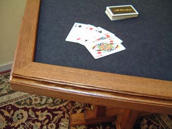 五角形のカードテーブル